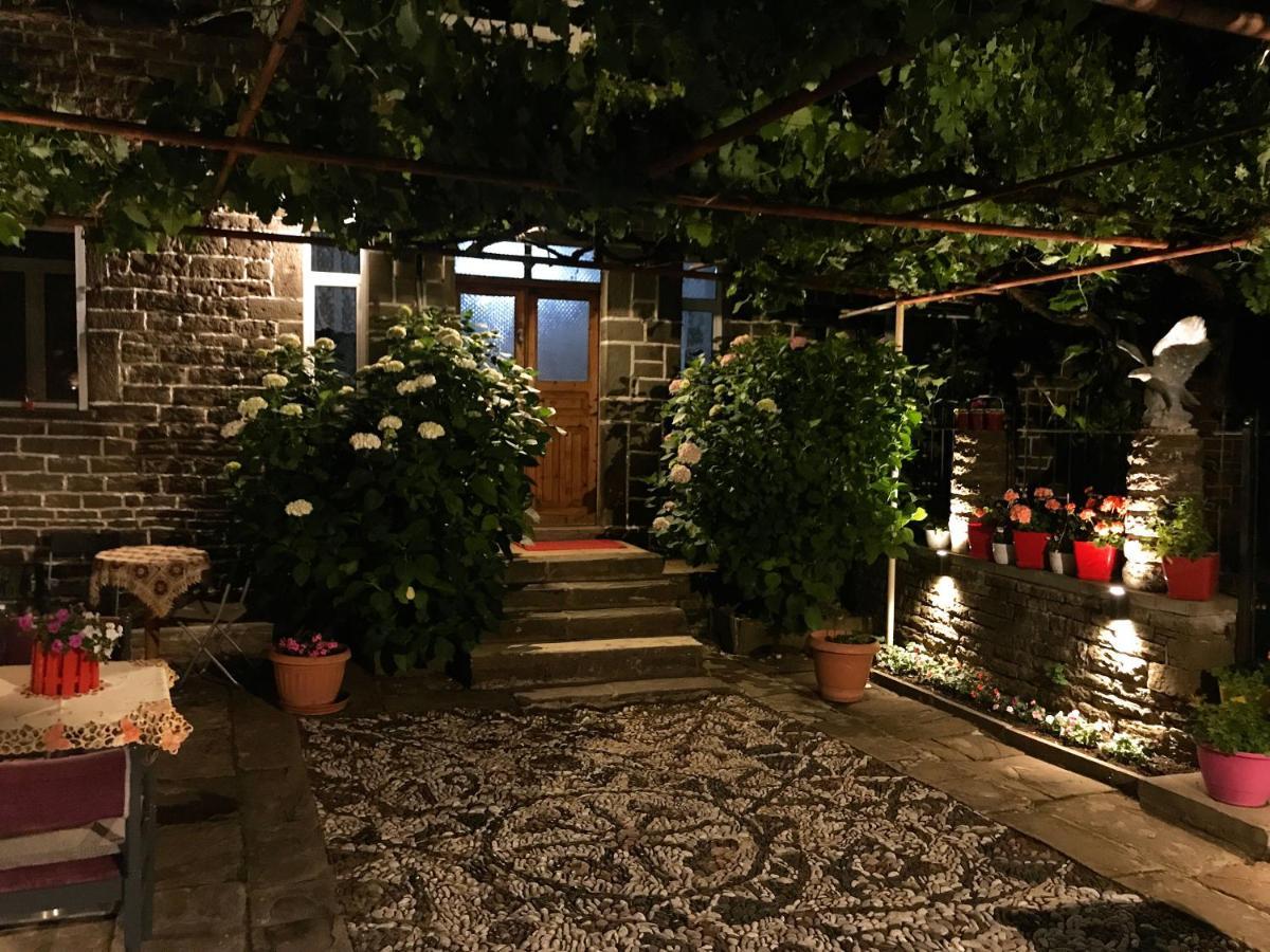 The Mosaic House - Shtepia Me Mozaik Hotel Permet Ngoại thất bức ảnh