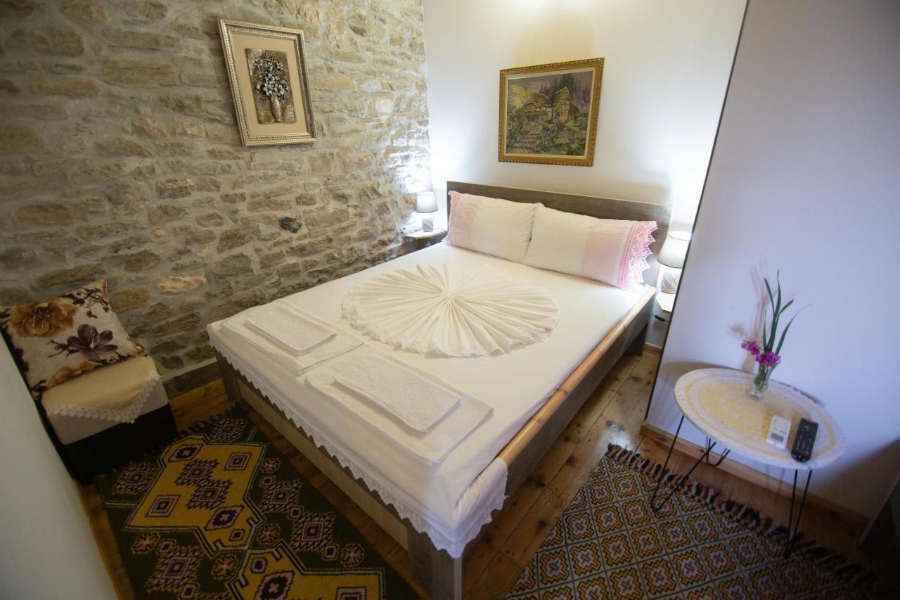 The Mosaic House - Shtepia Me Mozaik Hotel Permet Ngoại thất bức ảnh