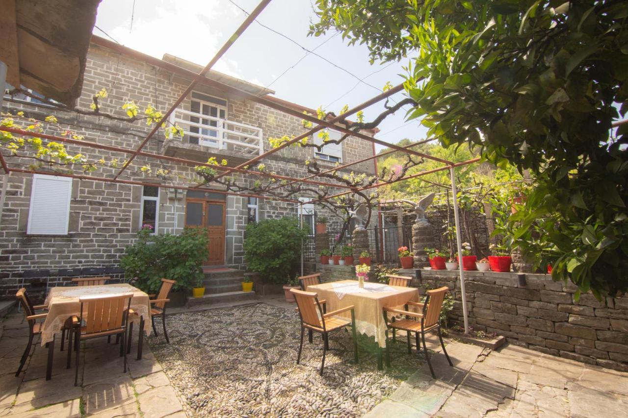 The Mosaic House - Shtepia Me Mozaik Hotel Permet Ngoại thất bức ảnh