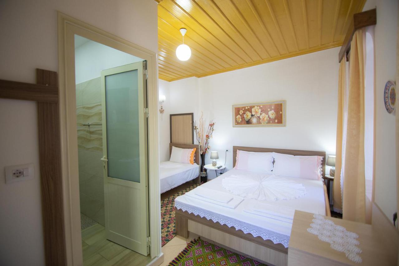 The Mosaic House - Shtepia Me Mozaik Hotel Permet Ngoại thất bức ảnh
